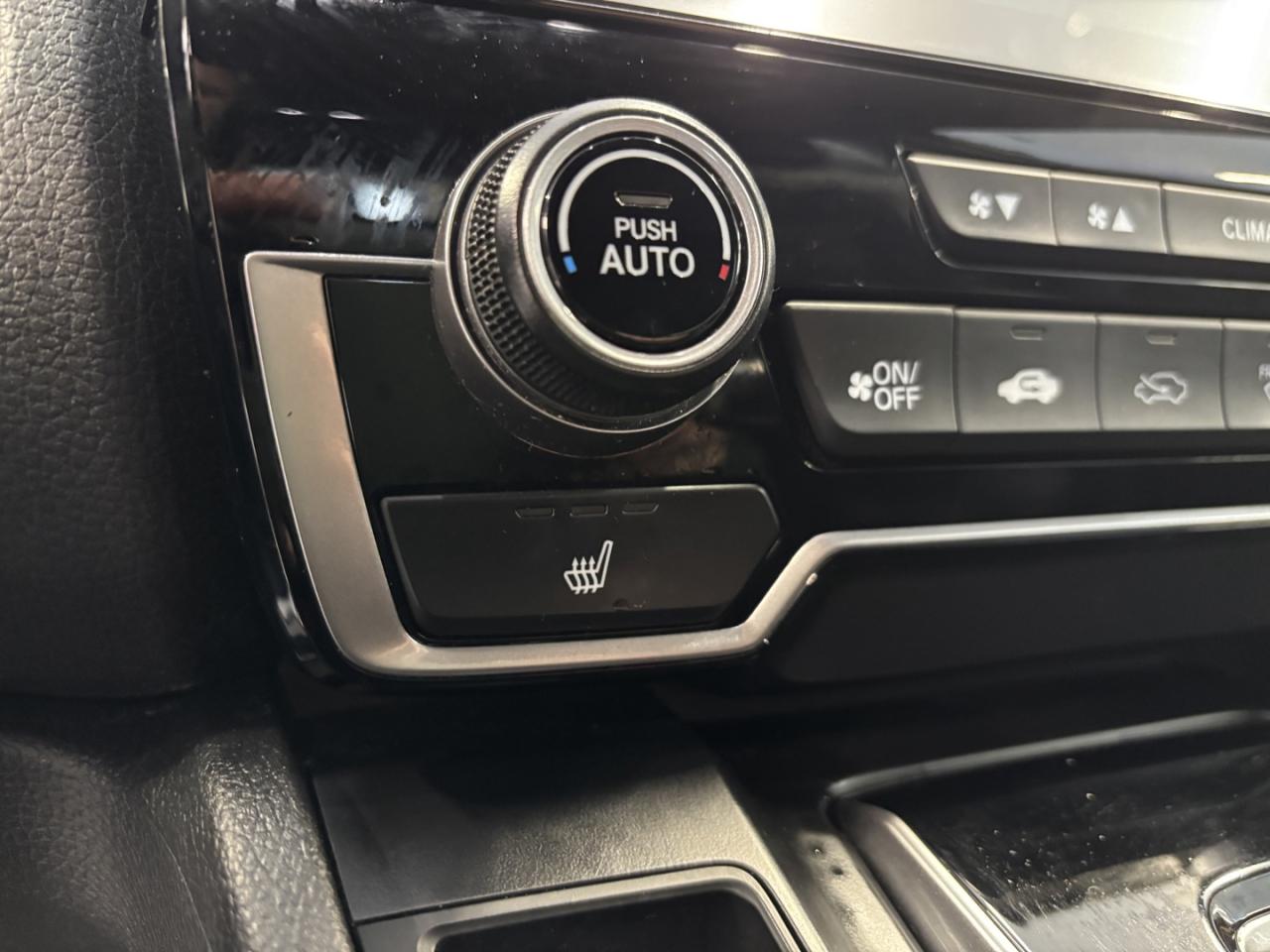 2018 Honda CR-V Touring Photo