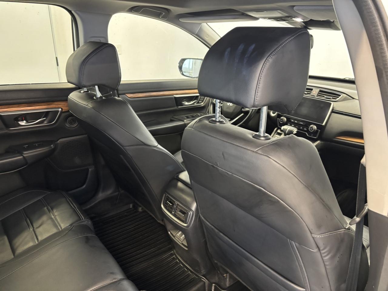 2018 Honda CR-V Touring Photo