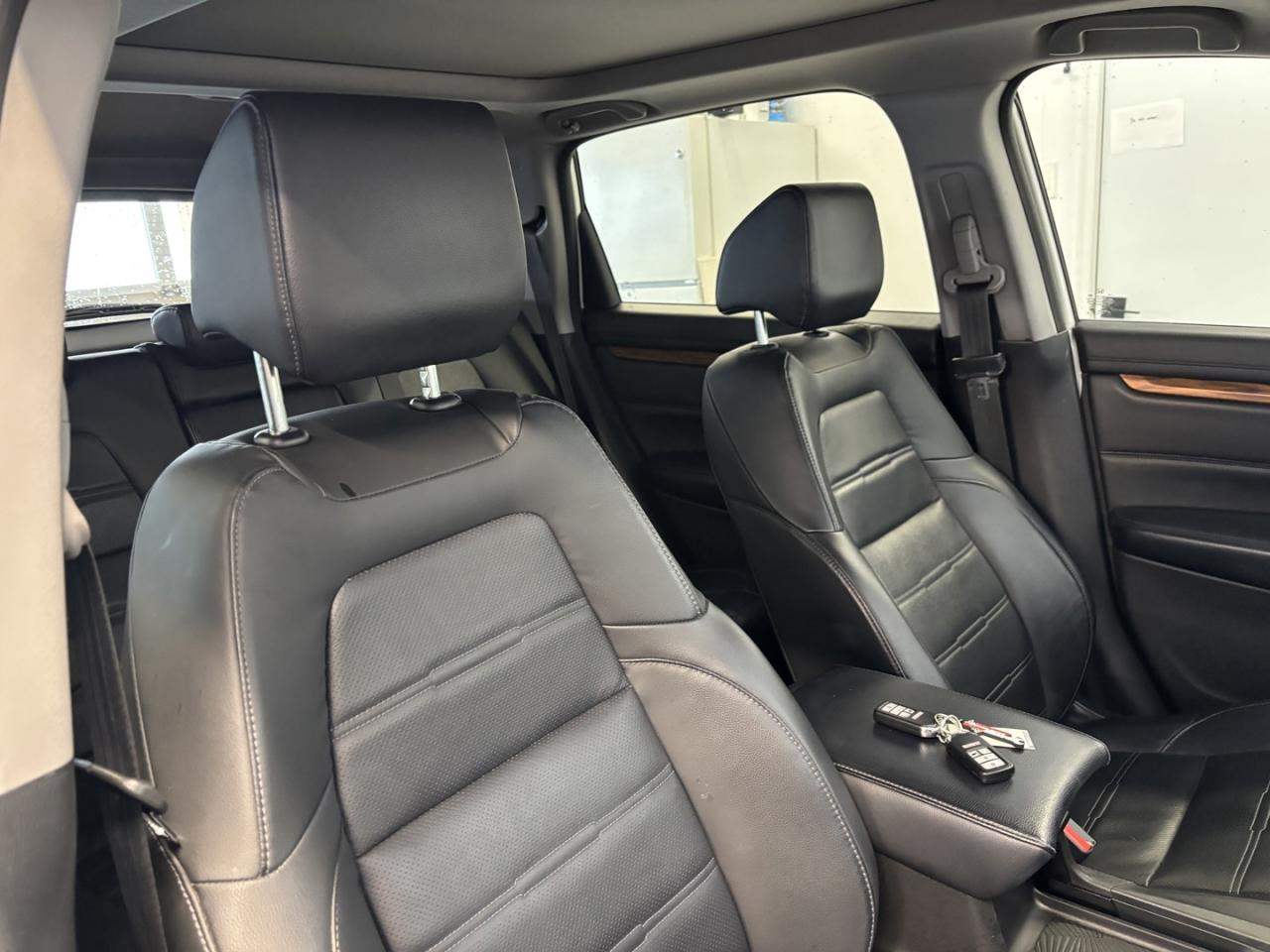 2018 Honda CR-V Touring Photo