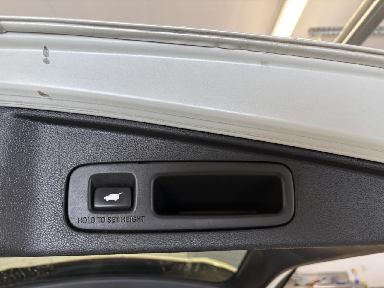 2018 Honda CR-V Touring Photo