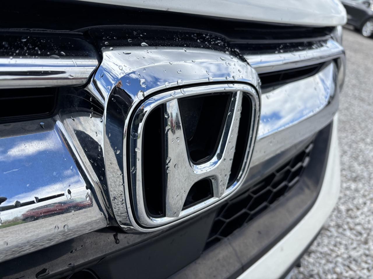 2018 Honda CR-V Touring Photo