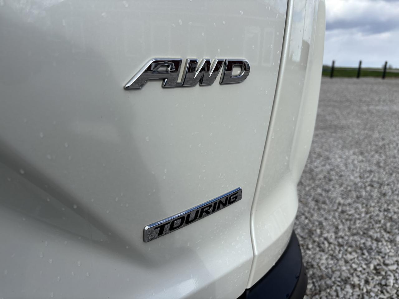 2018 Honda CR-V Touring Photo