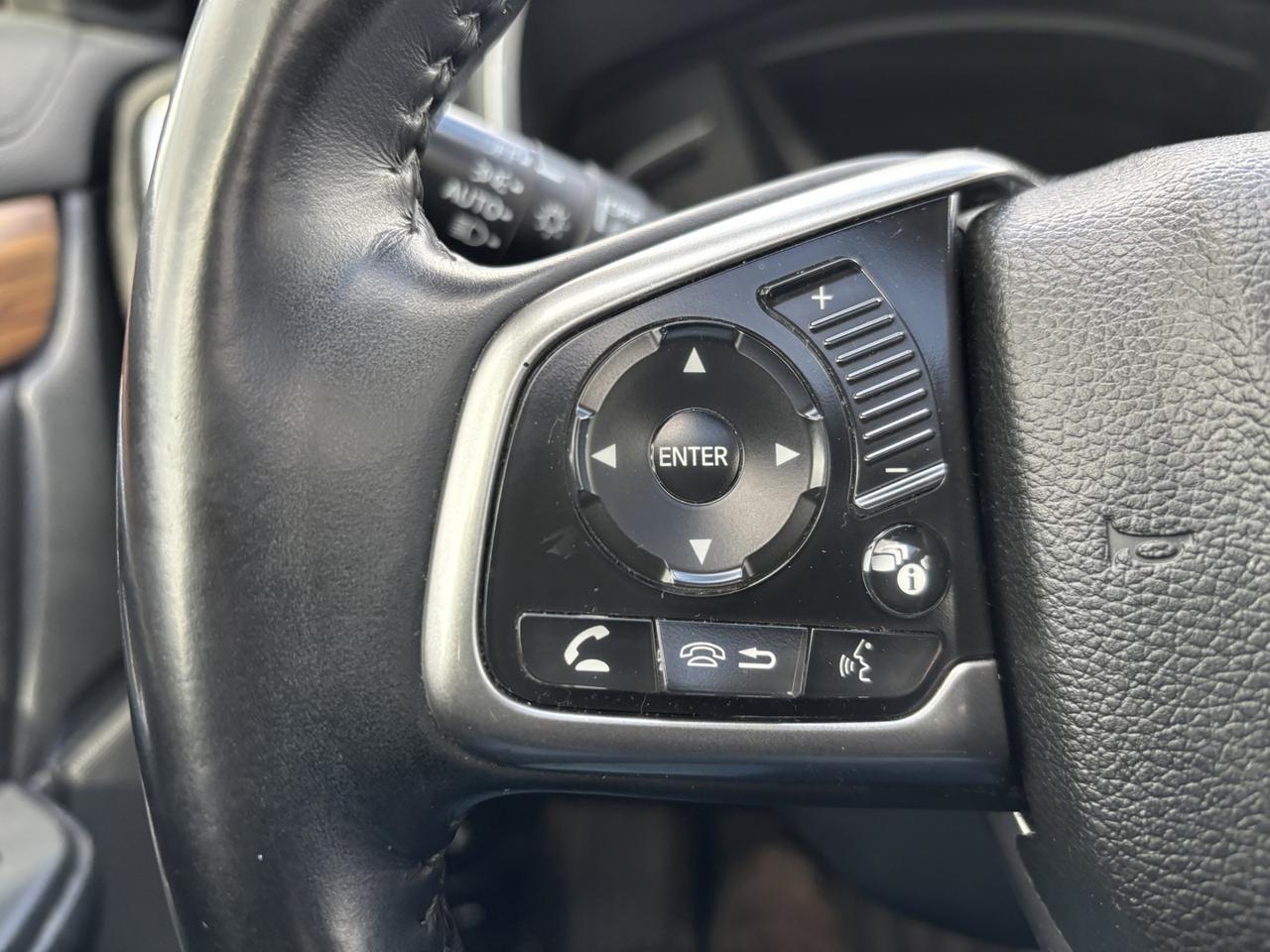 2018 Honda CR-V Touring Photo