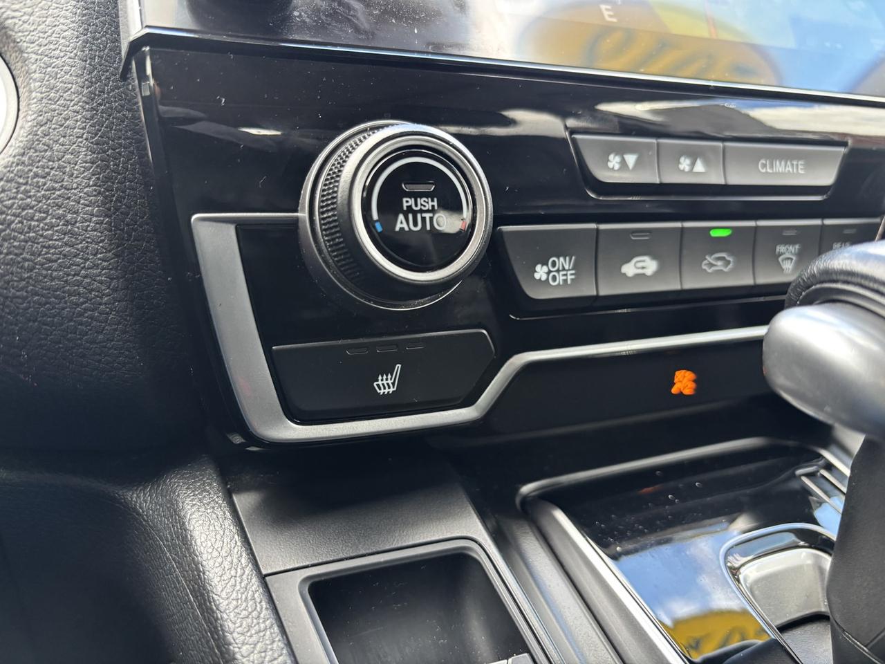 2018 Honda CR-V Touring Photo