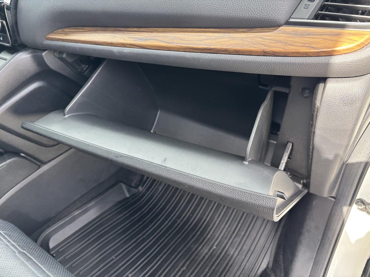2018 Honda CR-V Touring Photo