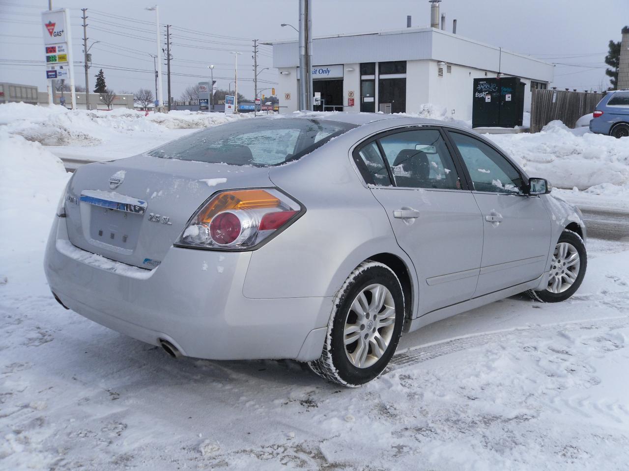 2012 Nissan Altima 4DR SDN I4 CVT 2.5 S Photo3