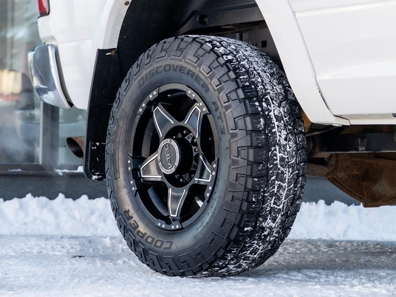 2018 RAM 2500 Outdoorsman 4x4 Crew Cab 6'4" Box Photo25