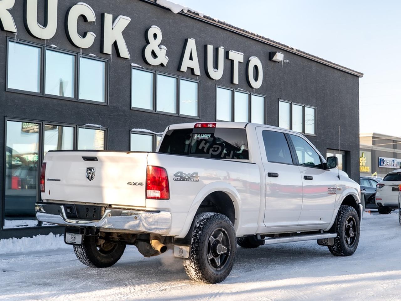 2018 RAM 2500 Outdoorsman 4x4 Crew Cab 6'4" Box Photo27