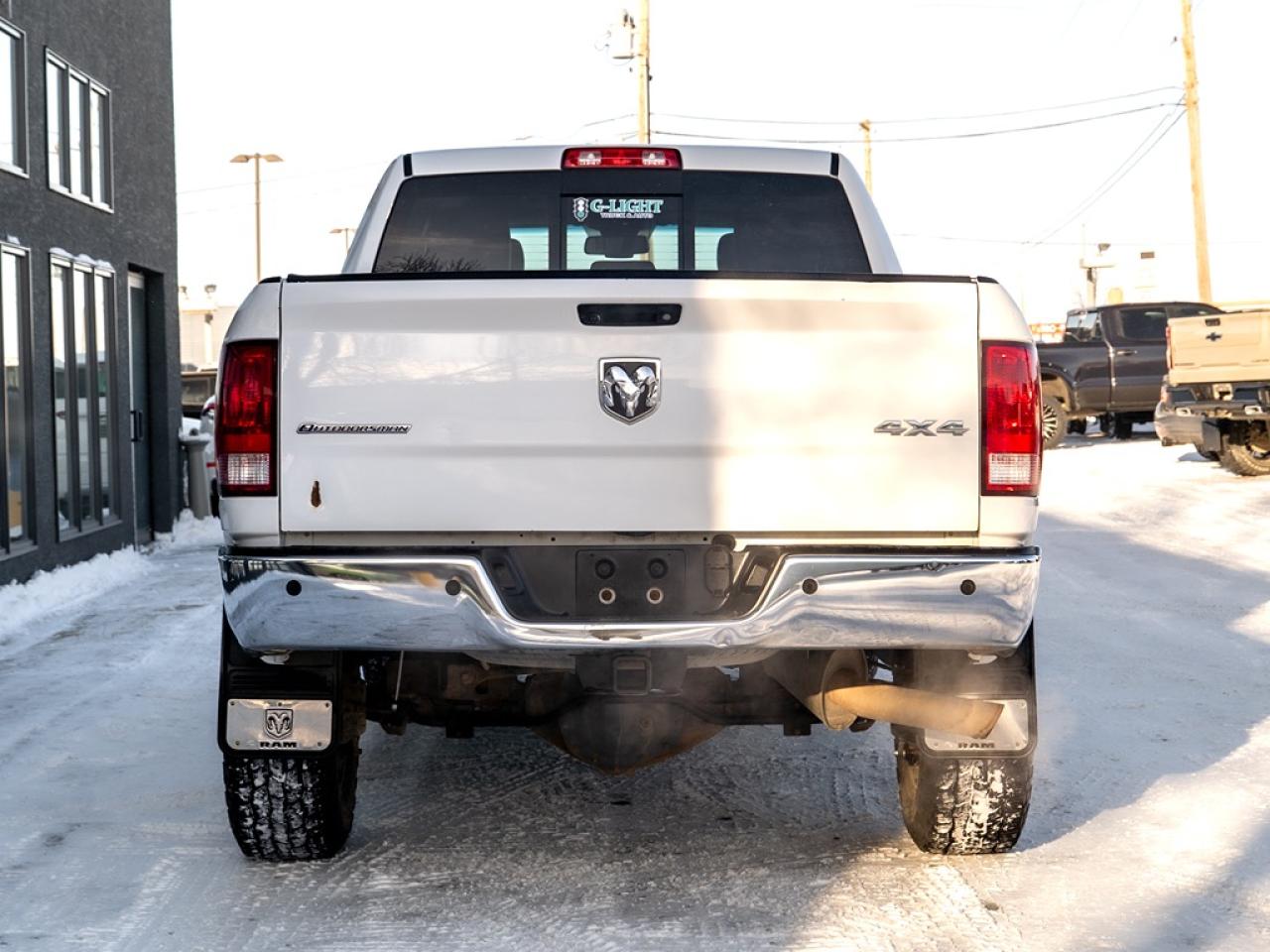 2018 RAM 2500 Outdoorsman 4x4 Crew Cab 6'4" Box Photo28