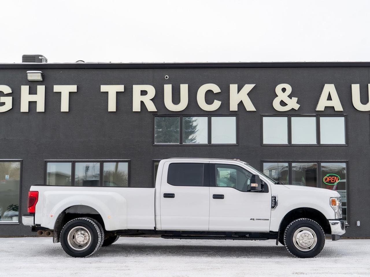 2020 Ford SUPER DUTY F-350 DRW XLT 4WD Crew Cab 8' Box Dually Photo26