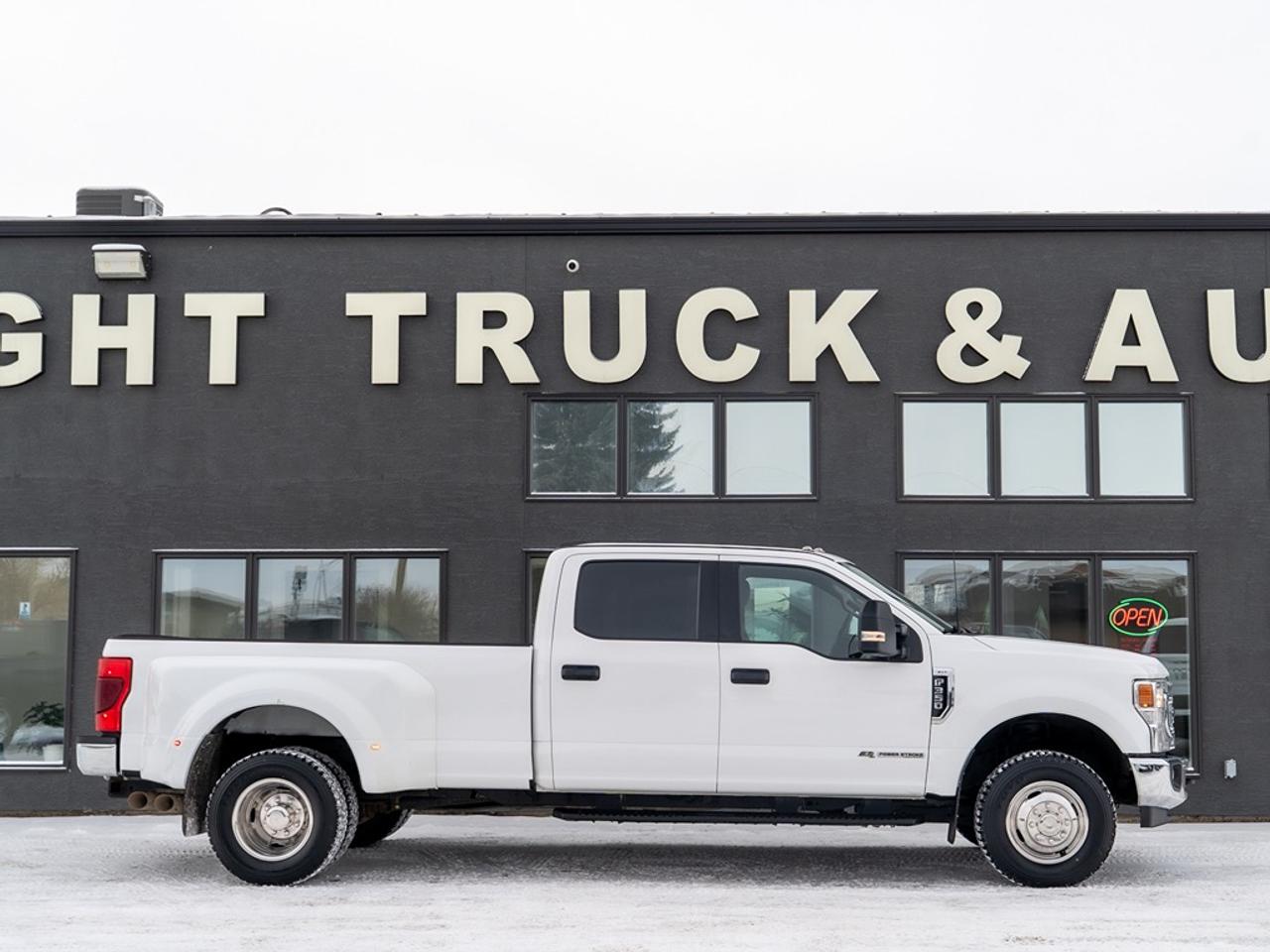 2020 Ford SUPER DUTY F-350 DRW XLT 4WD Crew Cab 8' Box Dually Photo4