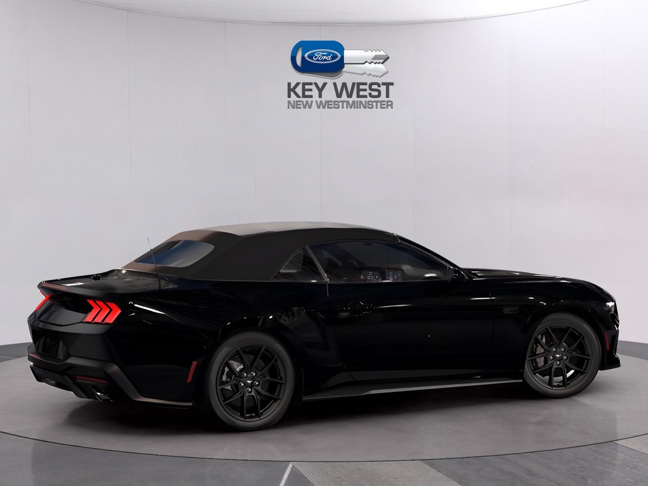 2026 Ford Mustang GT Premium Convertible Photo2