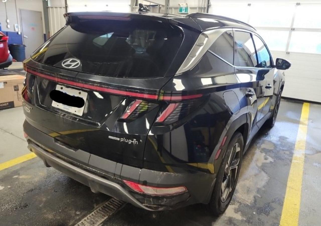2022 Hyundai Tucson Plug-In Hybrid Ultimate | 360 Camera | Leather | Sunroof | Cooled + Heated Seats | Heated Wheel | Nav | and More ! Photo3