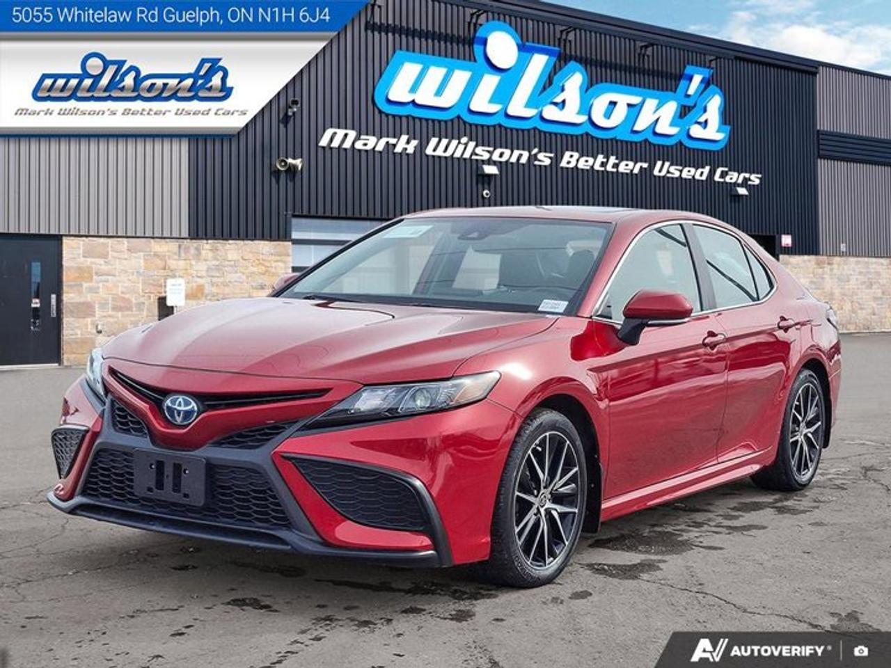 2023 Toyota Camry Hybrid SE | Sunroof | Heated Wheel + Seats | CarPlay + Android | Rear Camera | Power Seat & More ! Photo