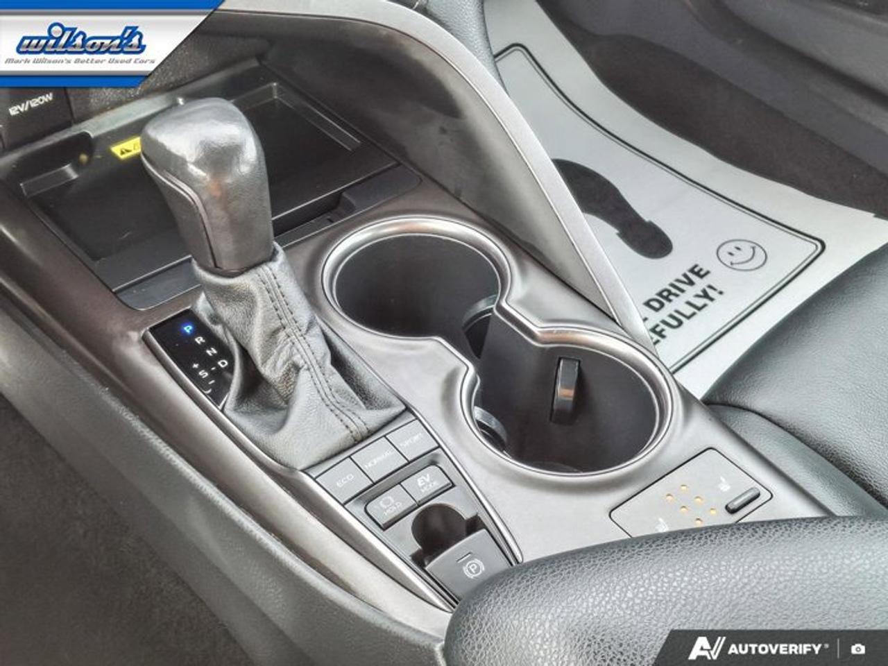 2023 Toyota Camry Hybrid SE | Sunroof | Heated Wheel + Seats | CarPlay + Android | Rear Camera | Power Seat & More ! Photo