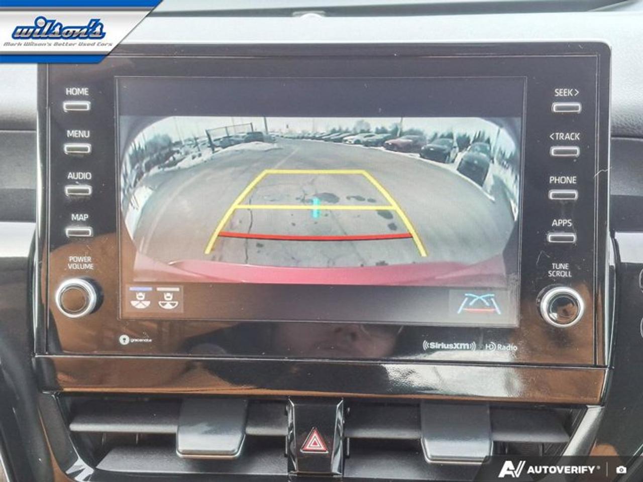 2023 Toyota Camry Hybrid SE | Sunroof | Heated Wheel + Seats | CarPlay + Android | Rear Camera | Power Seat & More ! Photo