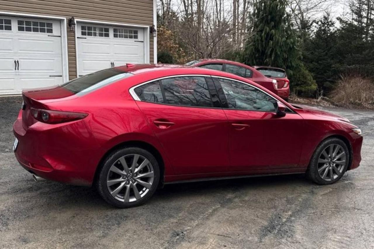 2025 Mazda MAZDA3 GT Sedan | Auto | Leather | Sunroof | Heated Seats + Steering | Wireless CarPlay | and More ! Photo