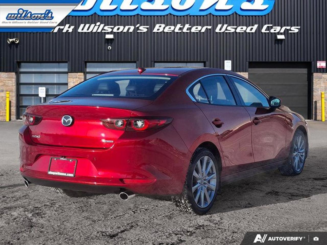 2025 Mazda MAZDA3 GT Sedan Leather | Sunroof | Heated Seats + Steering | Wireless CarPlay | and More ! Photo4