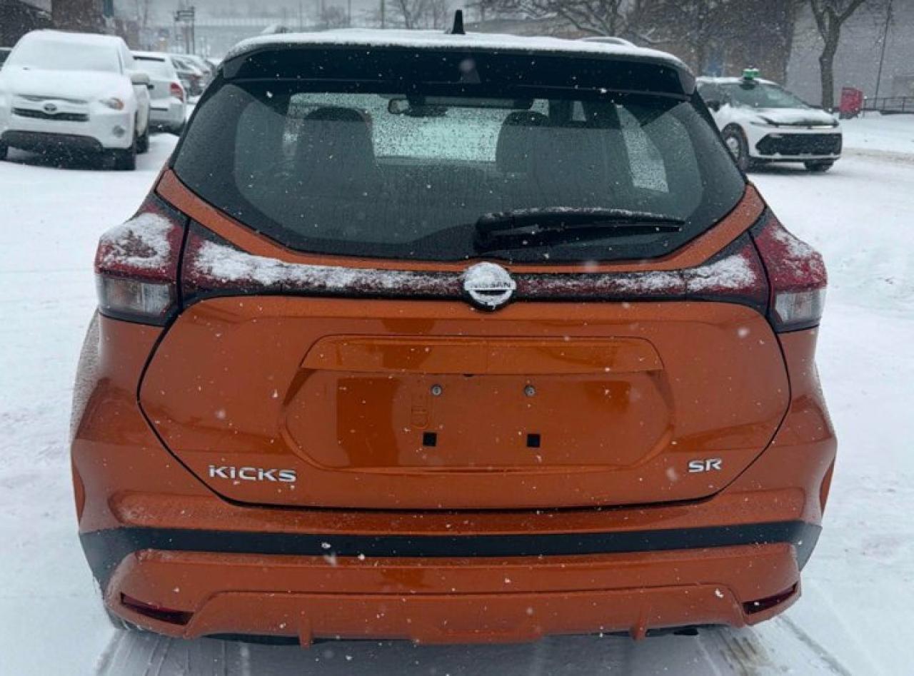 2021 Nissan Kicks SR | Leather | Heated Seats | Remote Start | Bose Audio | CarPlay + Android | Keyless Entry & More ! Photo