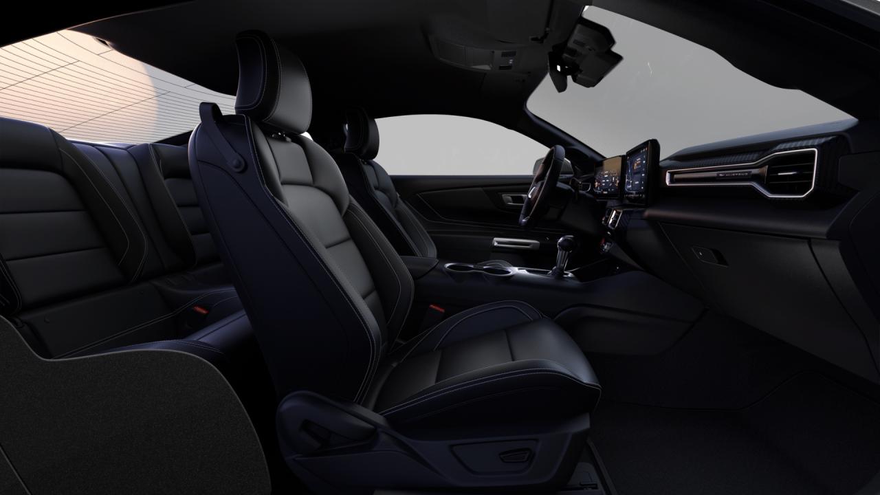 2026 Ford Mustang EcoBoost Premium Fastback Photo4