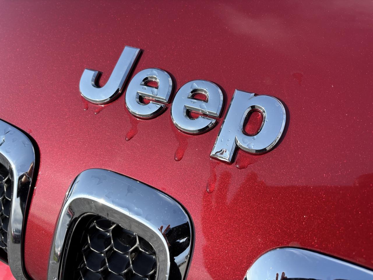 2014 Jeep Cherokee SPORT 4WD Photo