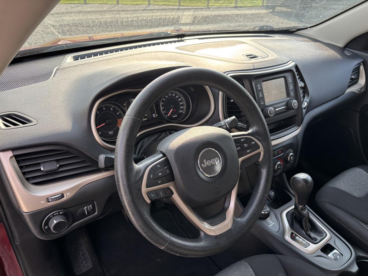 2014 Jeep Cherokee SPORT 4WD Photo