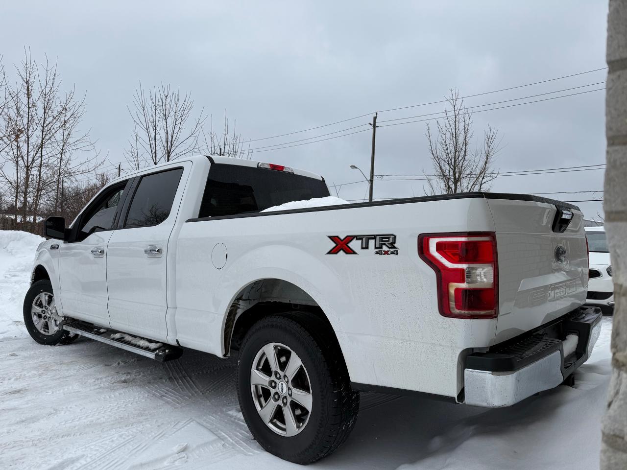 2018 Ford F-150 XLT Supercrew 4x4 *CLEAN CARFAX*SAFETY INCL* Photo2