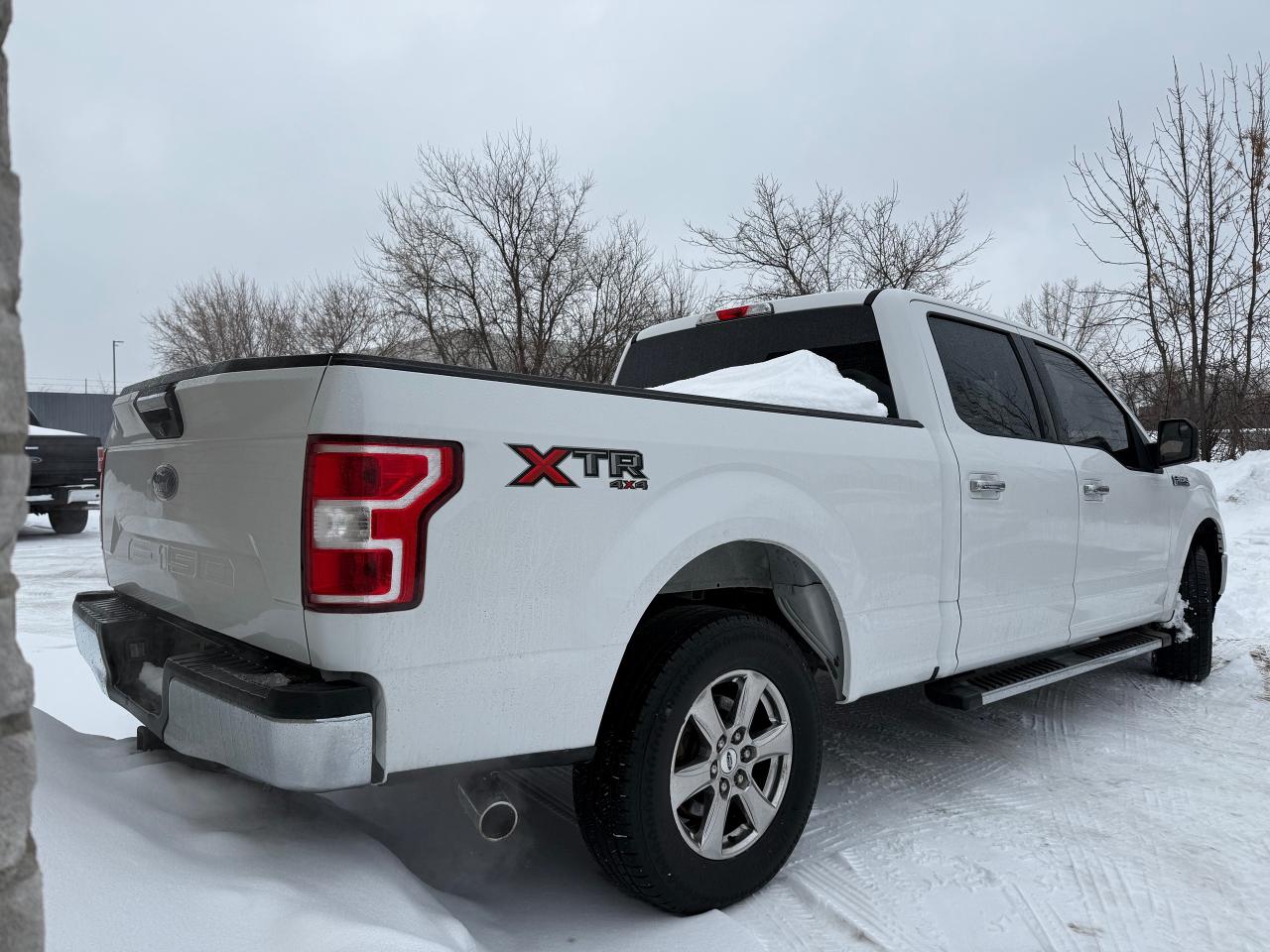 2018 Ford F-150 XLT Supercrew 4x4 *CLEAN CARFAX*SAFETY INCL* Photo3