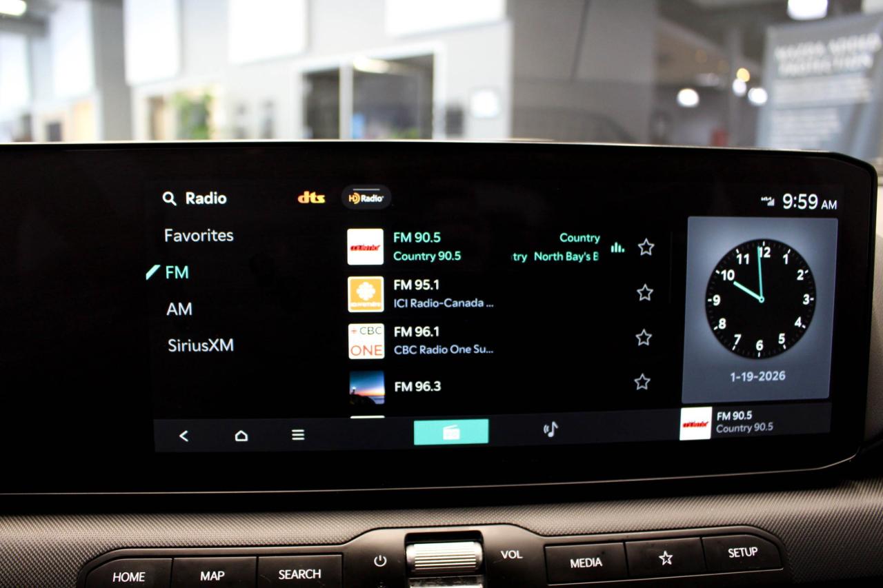 2025 Kia K4 EX HEATED SEATS/HEATED STEERING WHEEL - APPLE CARPLAY AND ANDROID AUTO - CLOTH UPHOLSTERY Photo