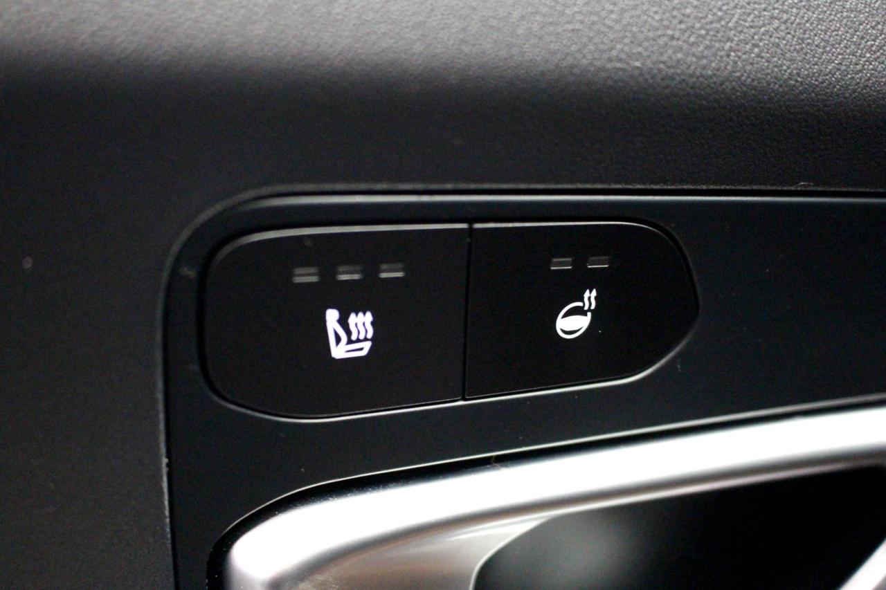 2025 Kia K4 EX HEATED SEATS/HEATED STEERING WHEEL - APPLE CARPLAY AND ANDROID AUTO - CLOTH UPHOLSTERY Photo