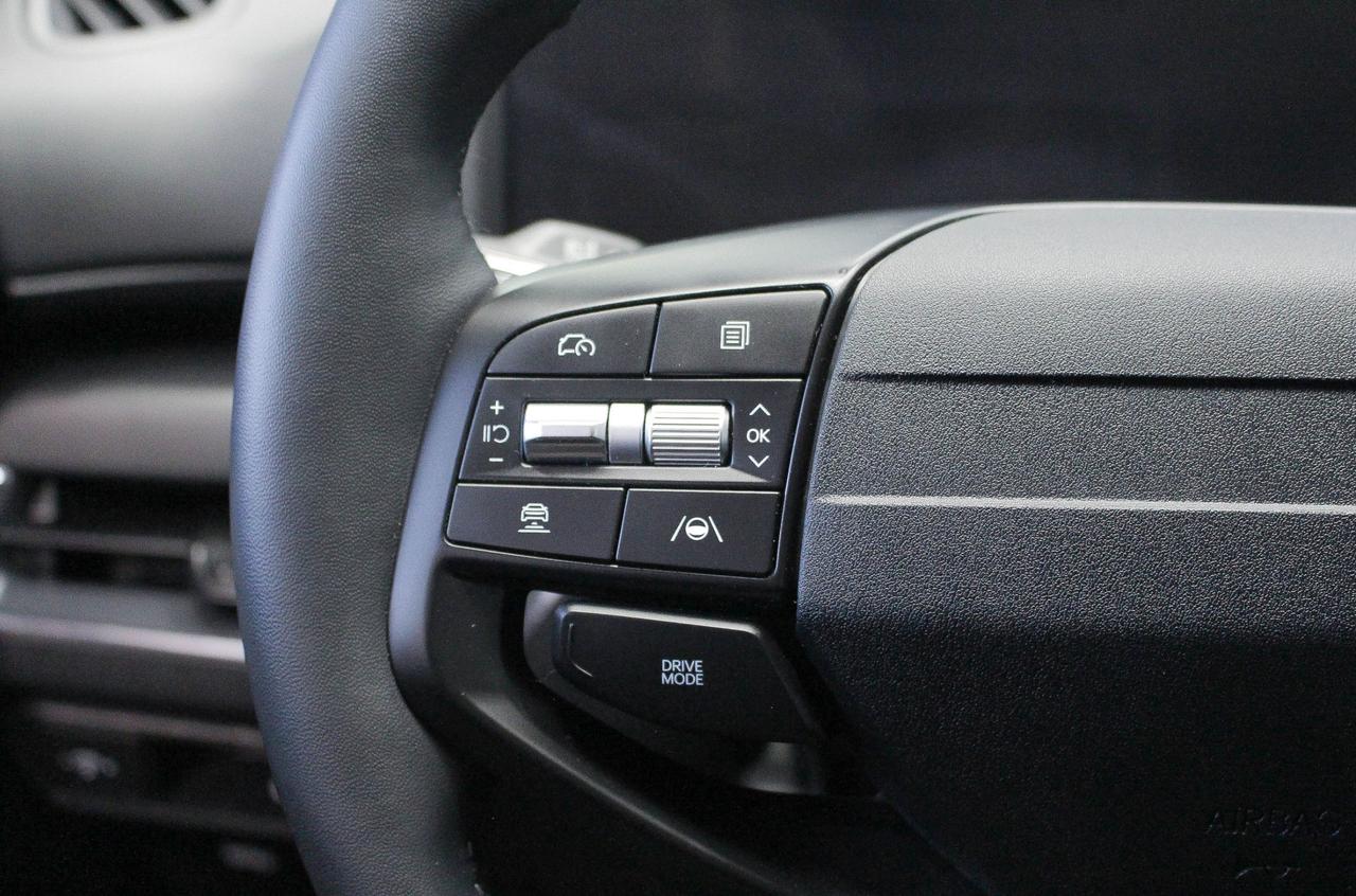 2025 Kia K4 EX HEATED SEATS/HEATED STEERING WHEEL - APPLE CARPLAY AND ANDROID AUTO - CLOTH UPHOLSTERY Photo