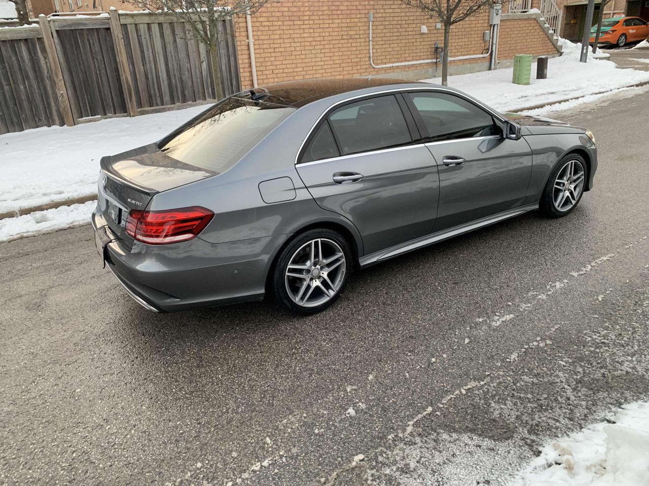 2016 Mercedes-Benz E-Class E 250/ DIESEL /LOW KM/ LOADED / PANO ROOF / MINT/ Photo