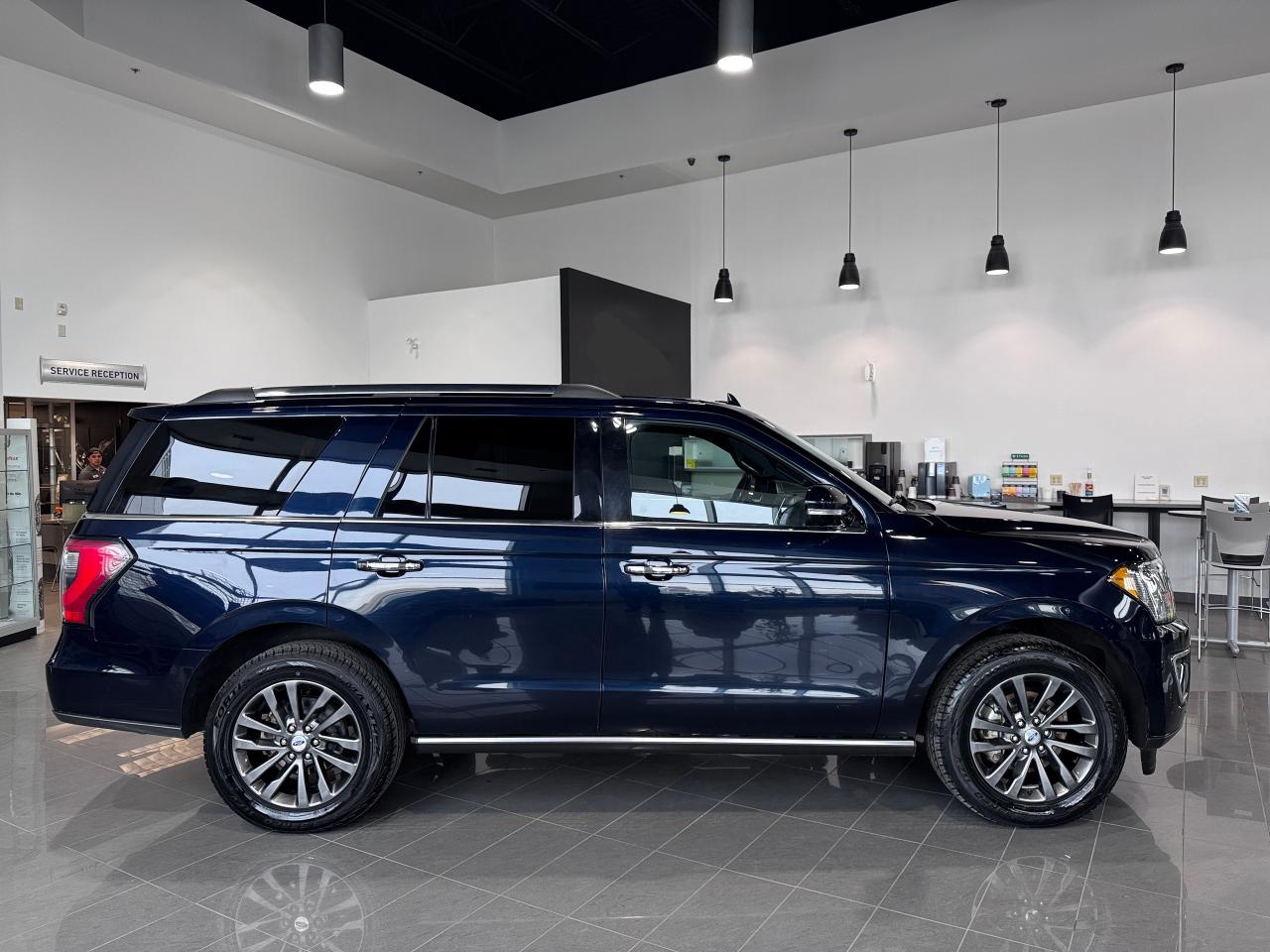 2021 Ford Expedition Limited  Photo1