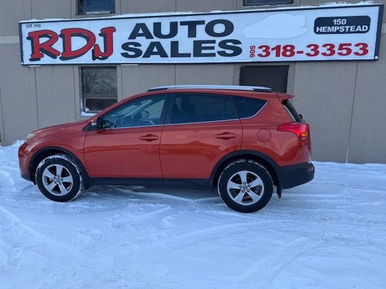 2015 Toyota RAV4 XLE ACCIDENT FREE,1 OWNER Photo0