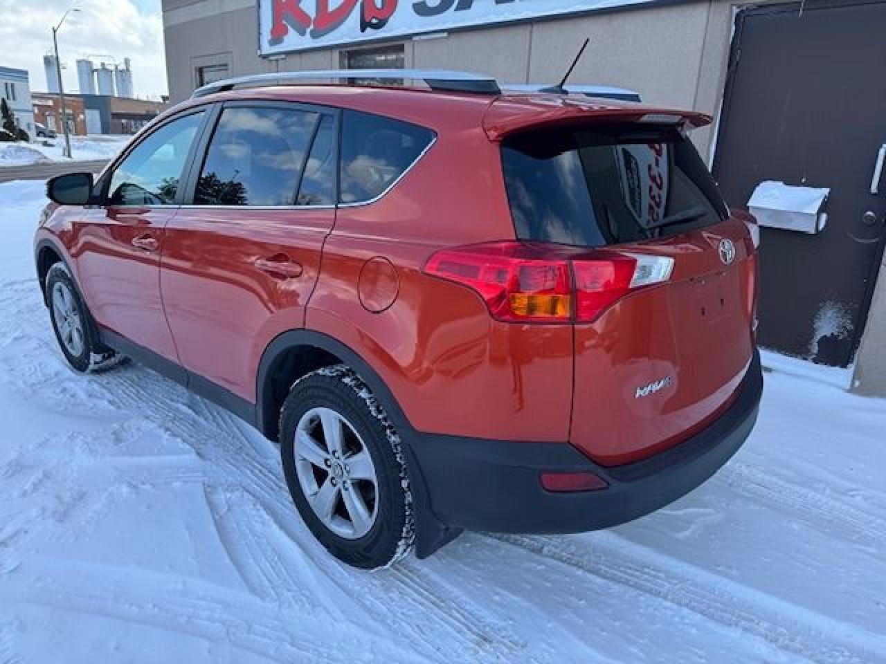 2015 Toyota RAV4 XLE ACCIDENT FREE,1 OWNER Photo