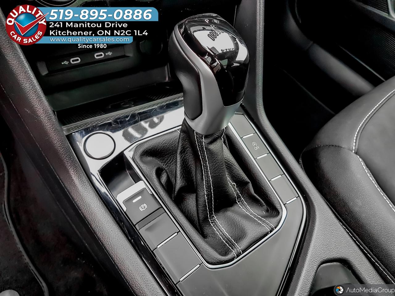 2024 Volkswagen Taos Comfortline *SUNROOF-HEATED SEATS* Photo