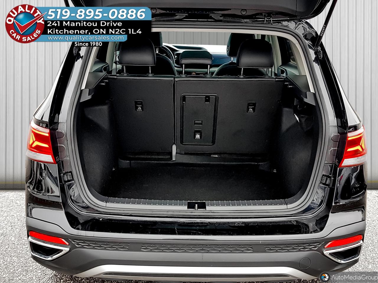 2024 Volkswagen Taos Comfortline *SUNROOF-HEATED SEATS* Photo