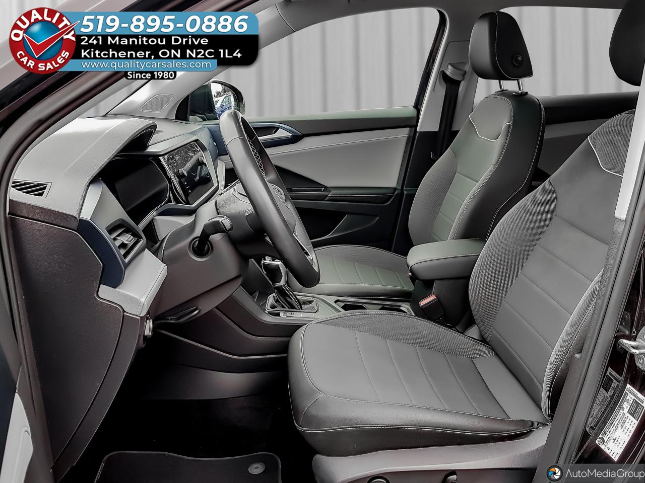 2024 Volkswagen Taos Comfortline *SUNROOF-HEATED SEATS* Photo