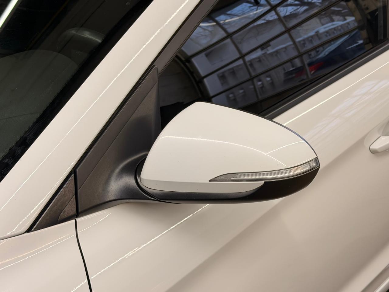 2018 Hyundai Elantra GL+ApplePlay+New Brakes+BSM+CLEAN CARFAX Photo60