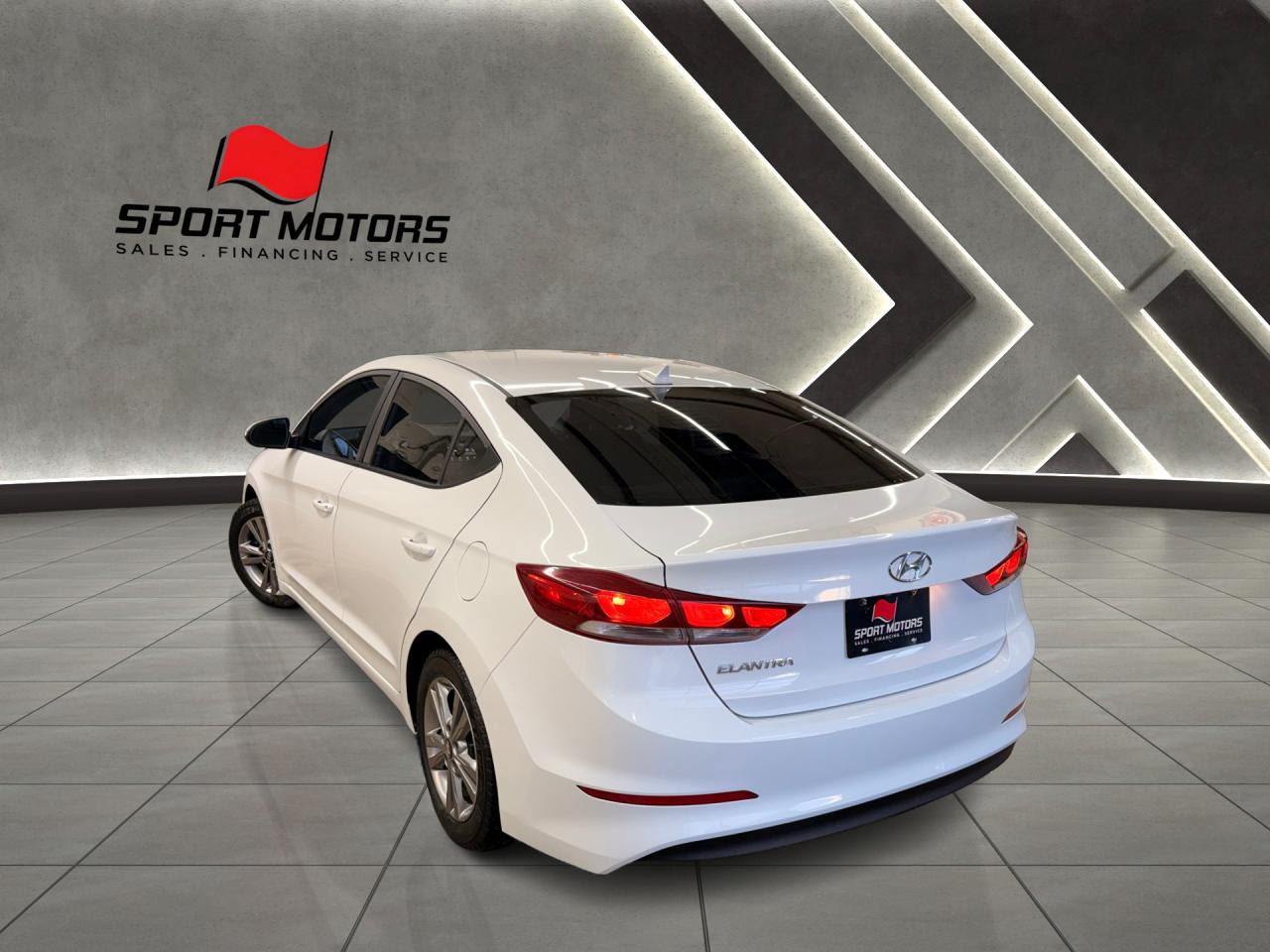 2018 Hyundai Elantra GL+ApplePlay+New Brakes+BSM+CLEAN CARFAX Photo