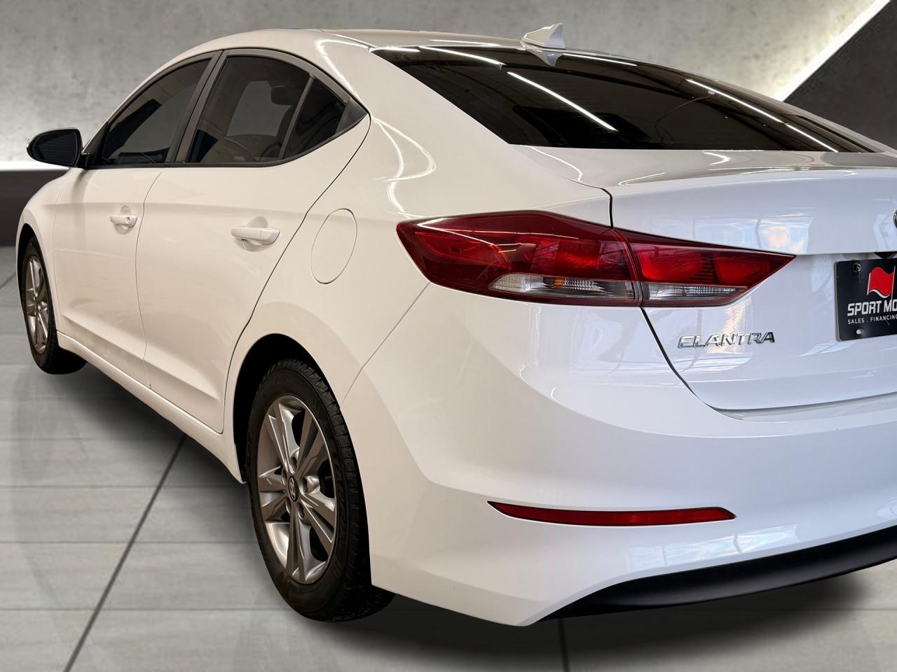 2018 Hyundai Elantra GL+ApplePlay+New Brakes+BSM+CLEAN CARFAX Photo