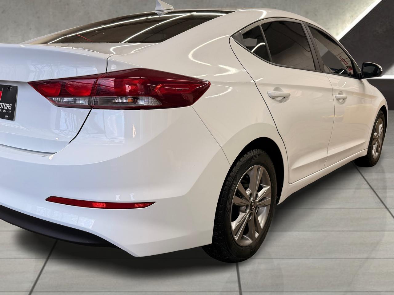 2018 Hyundai Elantra GL+ApplePlay+New Brakes+BSM+CLEAN CARFAX Photo104