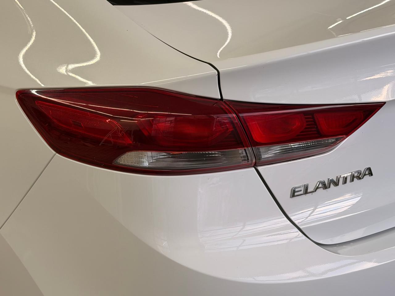 2018 Hyundai Elantra GL+ApplePlay+New Brakes+BSM+CLEAN CARFAX Photo126