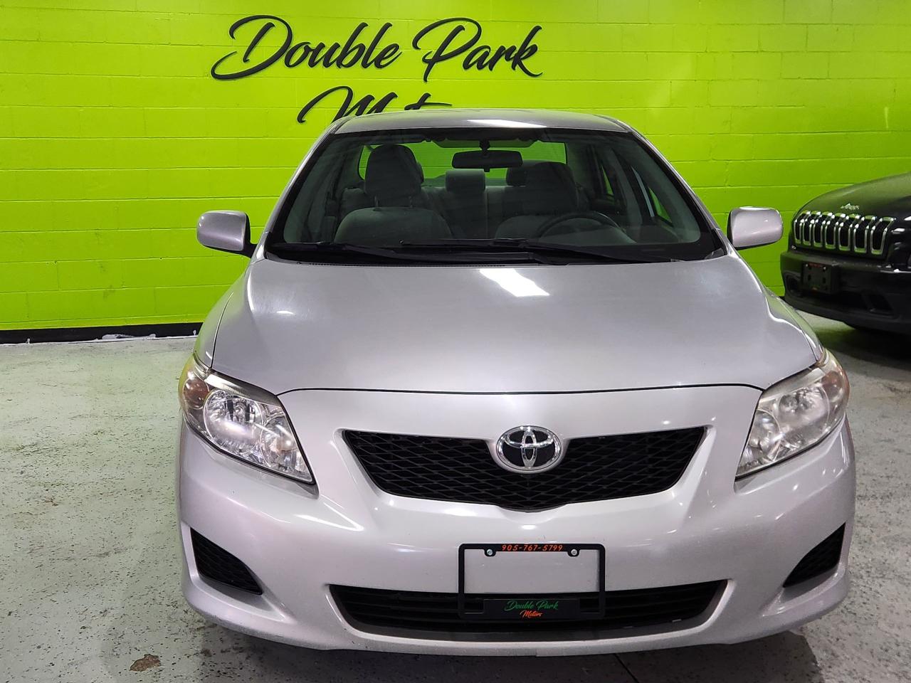 2010 Toyota Corolla CE NO ACCIDENTS SUPER CLEAN SAVE ON FUEL Photo