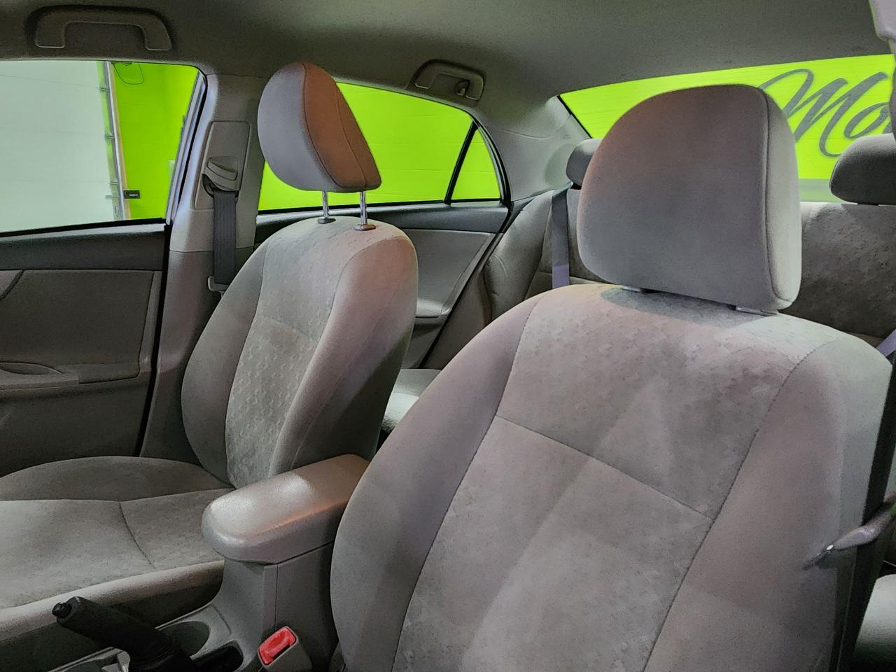 2010 Toyota Corolla CE NO ACCIDENTS SUPER CLEAN SAVE ON FUEL Photo