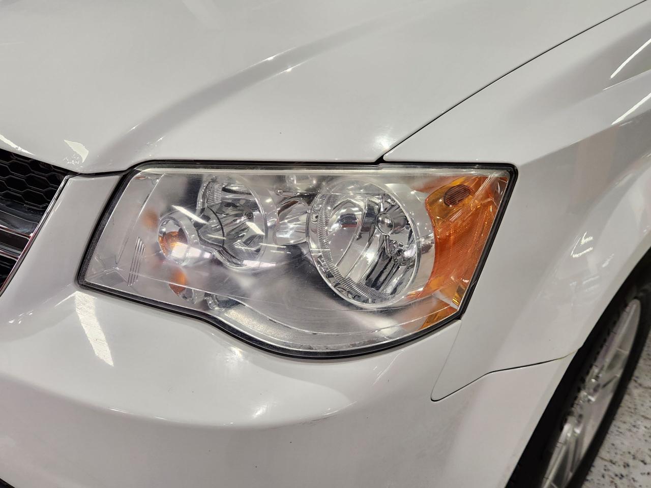 2014 Dodge Grand Caravan Crew H-TED SEATS &WHEEL REAR CAM POWER PEDALS Photo