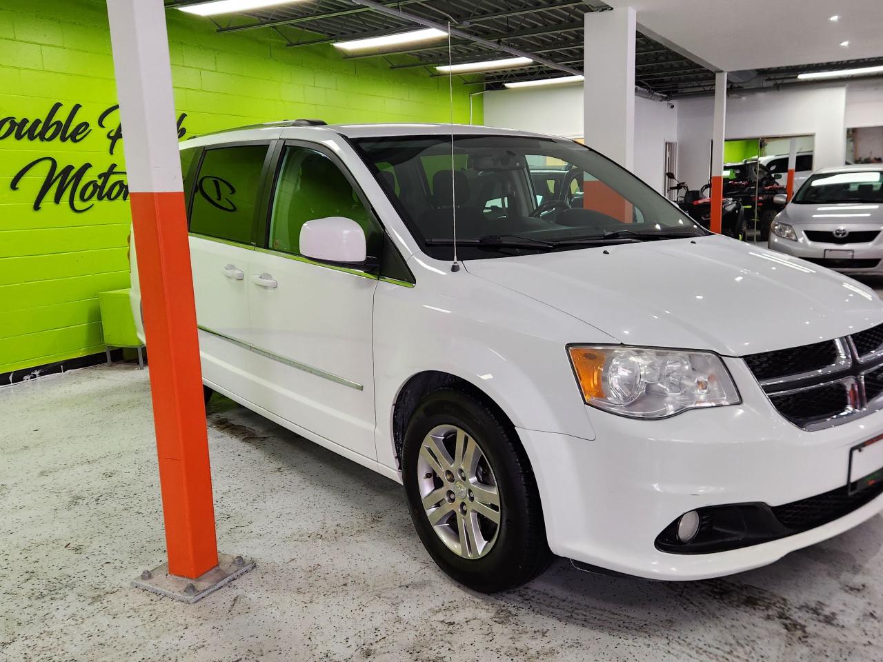 2014 Dodge Grand Caravan Crew H-TED SEATS &WHEEL REAR CAM POWER PEDALS Photo