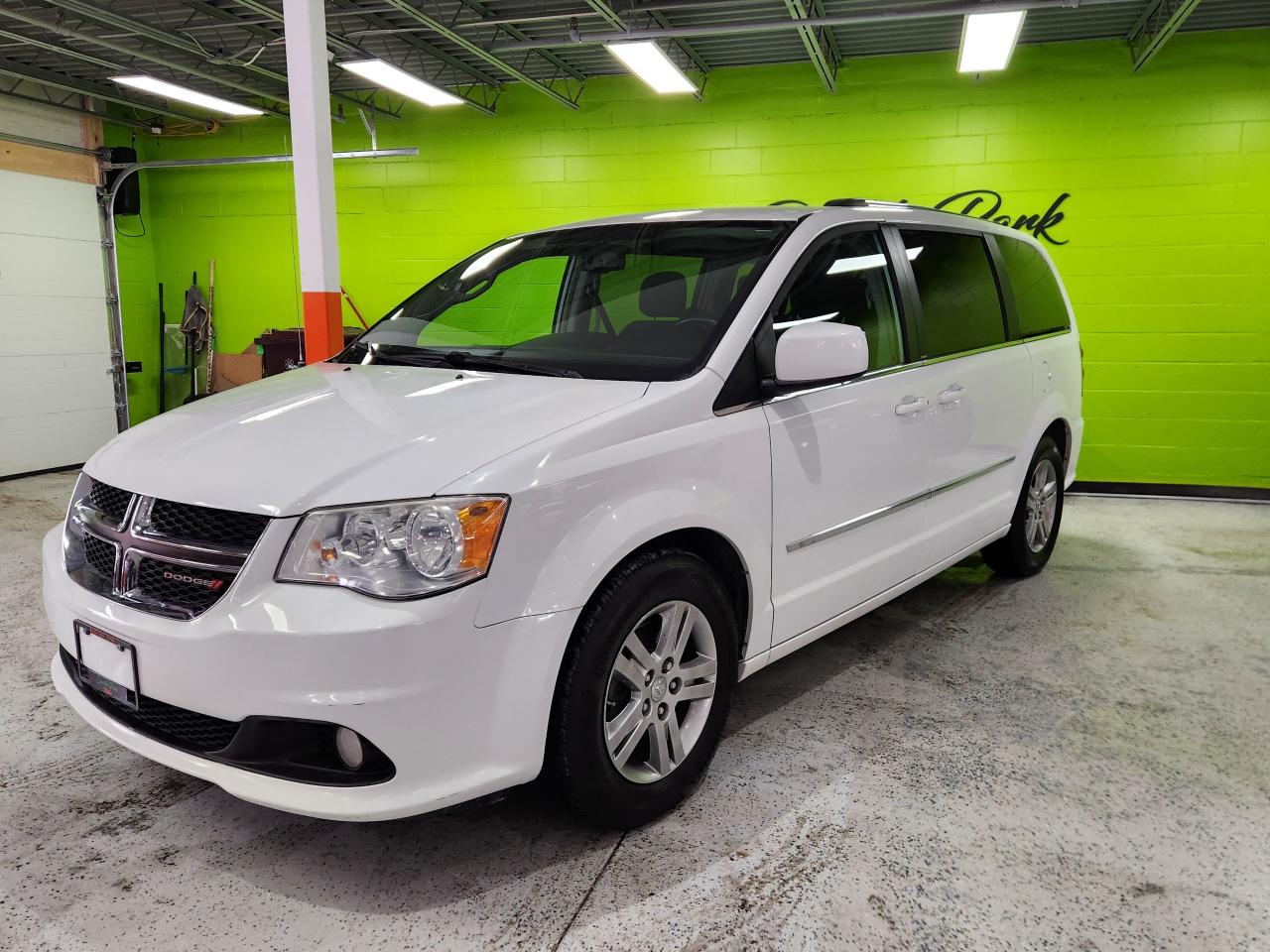 2014 Dodge Grand Caravan Crew H-TED SEATS &WHEEL REAR CAM POWER PEDALS Photo