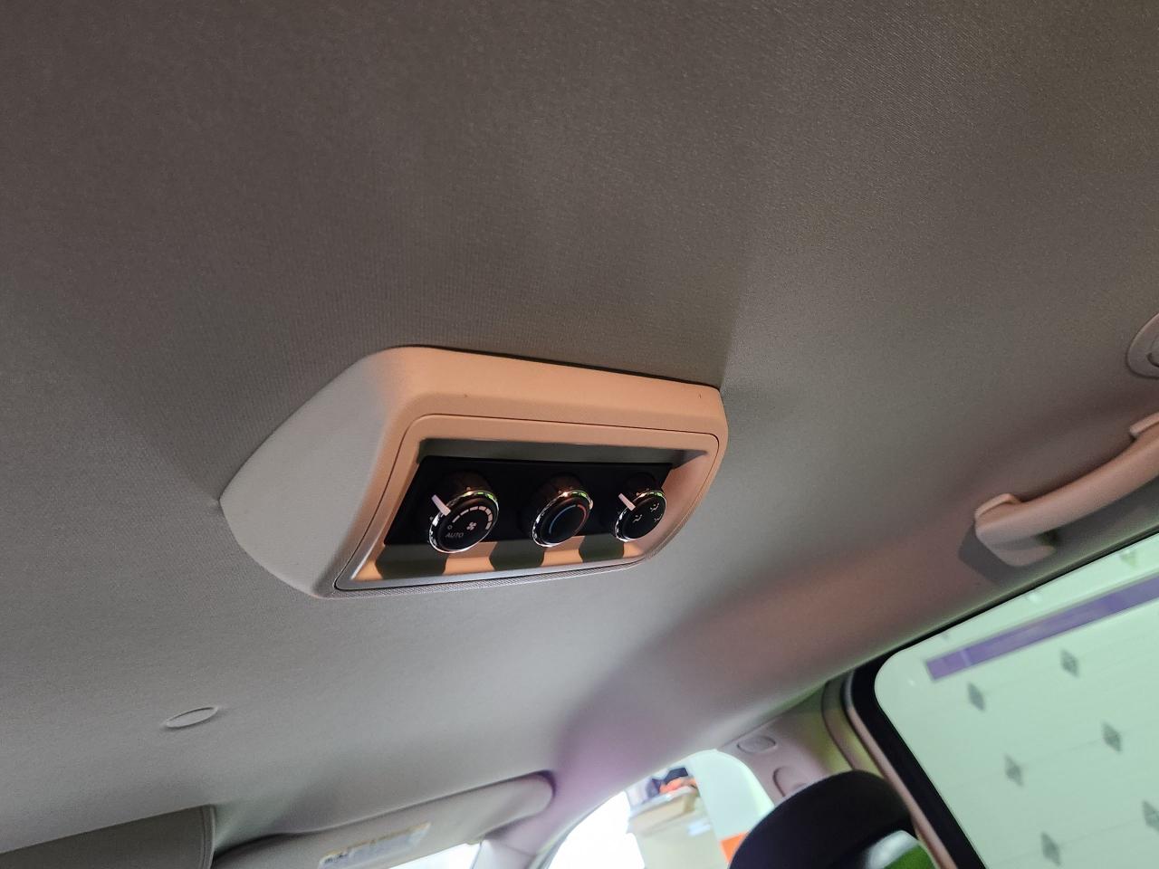 2014 Dodge Grand Caravan Crew H-TED SEATS &WHEEL REAR CAM POWER PEDALS Photo