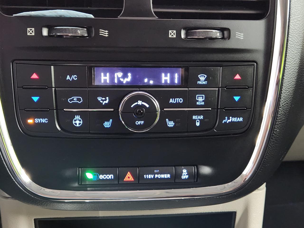 2014 Dodge Grand Caravan Crew H-TED SEATS &WHEEL REAR CAM POWER PEDALS Photo